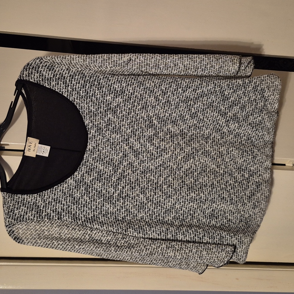 Rove Monochrome Knit Blouse